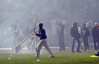 Niente esordio per Stramaccioni: gravi incidenti, rinviata Panathinaikos-Olympiacos
