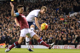 Premier League, Tottenham-West Ham 4-1: doppietta di Kane