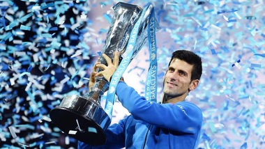 Tennis, Atp Finals: Djokovic batte Federer e vince il torneo