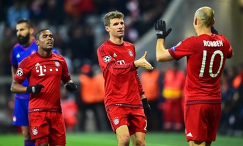 Risultati Champions League, Bayern Monaco-Olympiacos 4-0: tedeschi agli ottavi. Chelsea, poker in Israele