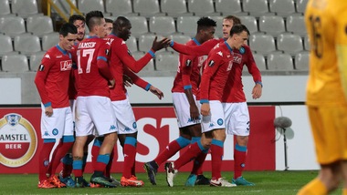 Europa League, Bruges-Napoli 0-1 segna Chiriches nello stadio vuoto