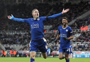 Premier League, Leicester-Manchester United 1-1: Vardy da record, il City aggancia Ranieri