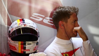 F1 Ferrari, Vettel 'cantante': auguri ad Adami durante le libere