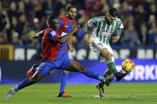 Liga, il Betis batte il Levante 1-0