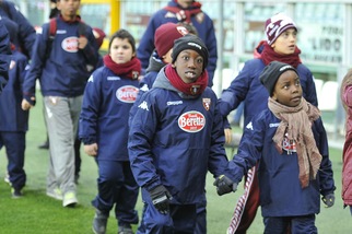 Torino, l'accoglienza dei bambini delle Giovanili