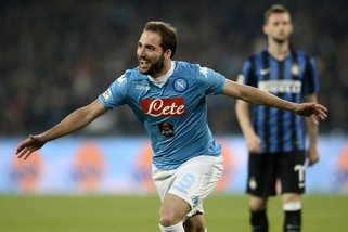 Diretta Napoli-Inter 2-1: Higuain da sogno!