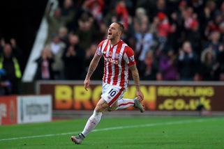 Premier League, Stoke-Manchester City 2-0: super Arnautovic