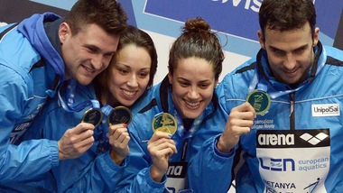 Nuoto, Europei vasca corta, oro azzurro nella staffetta 4X50 sl mista