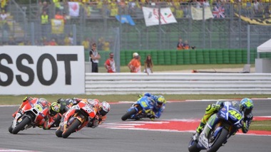 Moto, Hollbacher vince la prima giornata del Sic Day