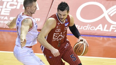 Basket, Serie A: bagarre in vetta, Milano ancora favorita