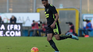 Serie A Verona, Souprayen problemi ai flessori