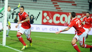 Serie B, il Perugia cala il poker. Livorno, Moscati illude