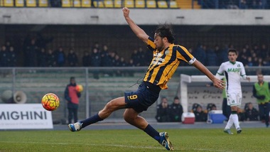 Serie A Verona, Toni-Pazzini contro il Palermo