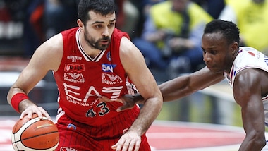 Milano non sbaglia, Brindisi si arrende