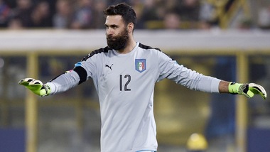 Calciomercato, «Psg, Sirigu parte: c'è l'ipotesi Roma»