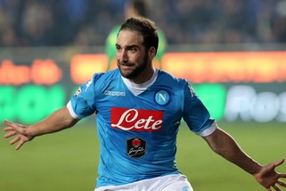 Serie A Napoli, Higuain va sempre in gol