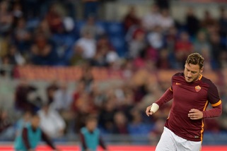 Serie A Roma, Totti in squadra: arruolabile per Chievo