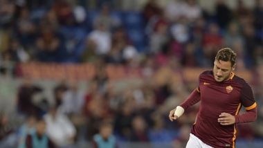 Serie A Roma, Totti in squadra: arruolabile per Chievo