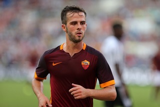 Calciomercato, dalla Spagna: «Contatto tra Pjanic e il Real Madrid»