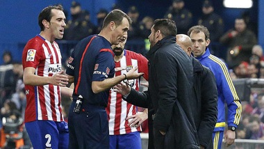 Liga, Atletico Madrid primo. Pari Barcellona