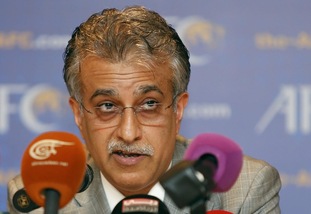 Lo sceicco Al-Khalifa sarà presidente della Fifa ma intanto guarda le partite di Juventus e Torino
