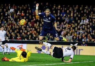 Liga: Valencia-Real Madrid 2-2 le immagini della gara
