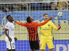 Calciomercato, 40 milioni di euro per Alex Teixeira dal Chelsea, Oscar si avvicina alla Juventus