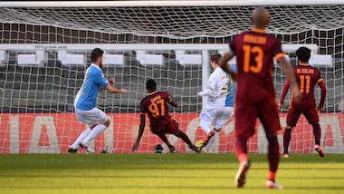 Serie A, Roma rimontata due volte: e il Chievo pareggia 3-3