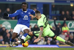 Capital One Cup, Everton-Manchester City 2-1: Mori e Lukaku stendono i Citizens