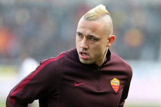 Serie A Roma, problemi muscolari per Nainggolan e Manolas