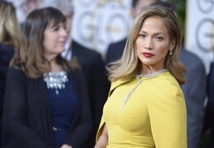 Jennifer Lopez illumina il red carpet dei Golden Globes