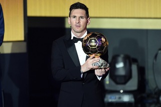 Pallone d'Oro a Messi, è la quinta volta