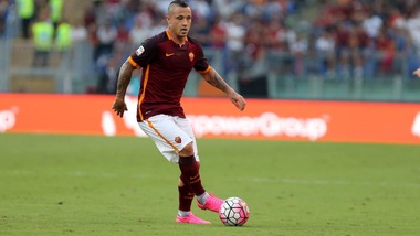 Serie A Roma, arruolabili Manolas-Nainggolan