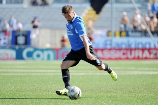 Calciomercato Novara, ceduti Pesce e Beye