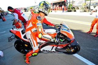 MotoGp Ducati, Iannone su Twitter: benvenuta GP16