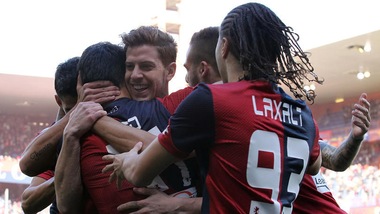 Diretta Genoa-Palermo 4-0: Pavoletti, che spettacolo