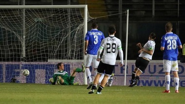 Serie B Brescia, 2-1 in rimonta: il Cesena chiude in nove