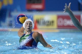 Pallanuoto, il Setterosa batte la Serbia, testa ai quarti