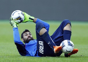 Calciomercato Torino, porta girevole: Sirigu se Padelli parte