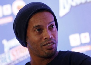 Calciomercato, Ronaldinho al Barcellona...ma è quello di Guayaquil!
