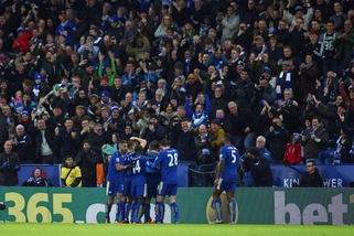 Risultati Premier League: vola il Leicester, United cade in casa contro il Southampton. Solo pari per il City