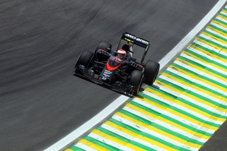 F1, la McLaren ha superato i crash test