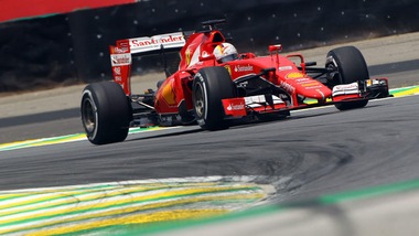F1, Ferrari in pista per i test