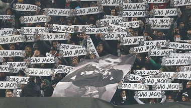 Serie A Juventus-Roma, «Ciao Jacky»: l'omaggio al tifoso bianconero