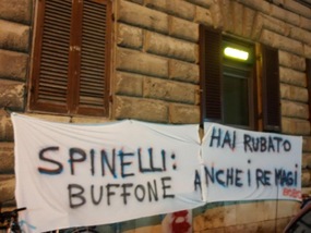 Livorno, gli ultras protestano: Spinelli vattene