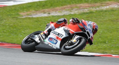MotoGp, Stoner di nuovo in pista con la Ducati