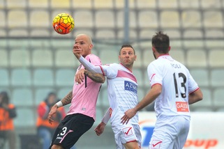 Serie A, diretta Carpi-Palermo 1-1