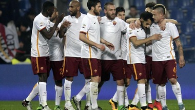 Serie A, Sassuolo-Roma 0-2: decidono Salah e El Shaarawy, Berardi sbaglia il rigore