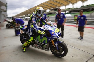 MotoGp: Valentino Rossi alle spalle di Lorenzo negli ultimi test