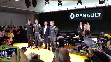 F1: ecco la RS16, la nuova Renault tutta nera